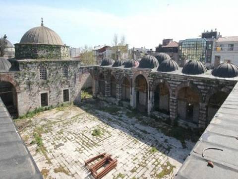 Fatih Cami Karadeniz Medresesi yenilenecek! 