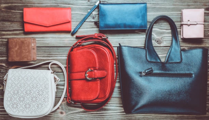 Add a new handbag in your collection with Walmart discounts
