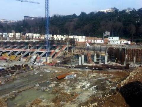 Beşiktaş Vodafone Arena'nın yapımı 60 milyon dolarlık kredi ile hızlanacak!