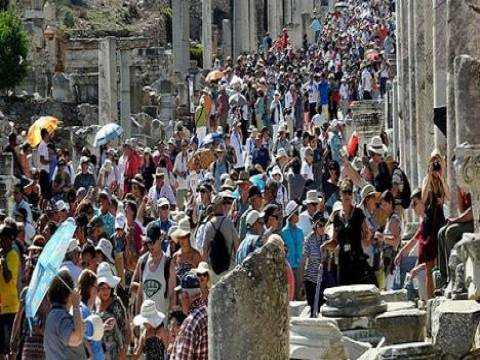 Antalya'ya gelen İranlı ve İsrailli turist sayısı artarak 1 milyon 312 bin kişi oldu!