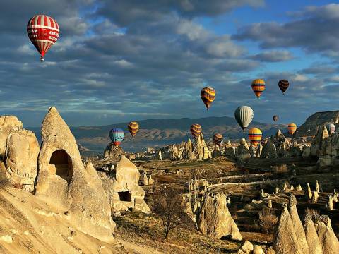 Bayram tatilinde Kapadokya balon turları yoğun ilgi görüyor!