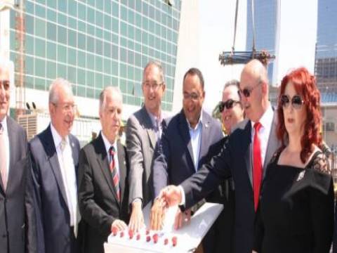  Hilton Garden Inn İzmir Bayraklı Oteli'nin temeli törenle atıldı!