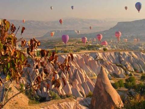  Kapadokya'da yağışlı ve de sisli hava nedeniyle balon turları yapılamadı!