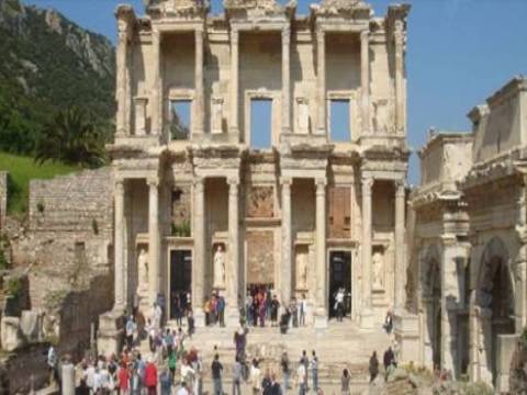  İzmir'deki müze ve ören yerlerinde ziyaretçi sayısı yüzde 5,1 arttı!