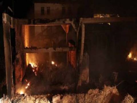  Kastamonu'da 3 ev, ahır ve samanlıkta yangın çıktı!