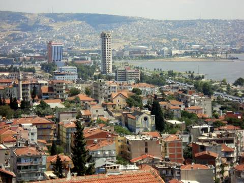  İzmir Bayraklı'da ev ve işyeri kiraları arttı!