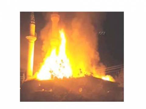  Afyonkarahisar Tarihi Konarı Köyü Cami'nde yangın!