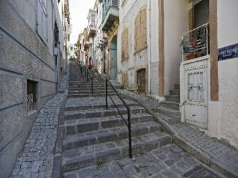 İzmir'de merdivenli sokaklar yeni görünümüne kavuşacak!