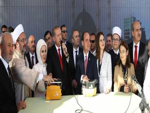 Cumhurbaşkanı Erdoğan Tiran Camii’nin temel atma törenine katıldı! 