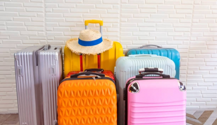  Colourful travel suitcases with up to 40% off in Amazon stores