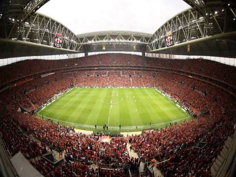 Türk Telekom Arena'nın tapu sorunu çözülüyor mu? 