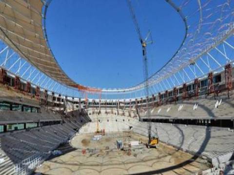  Bursa'daki yeni stadyum tamamlanma aşamasına geldi!