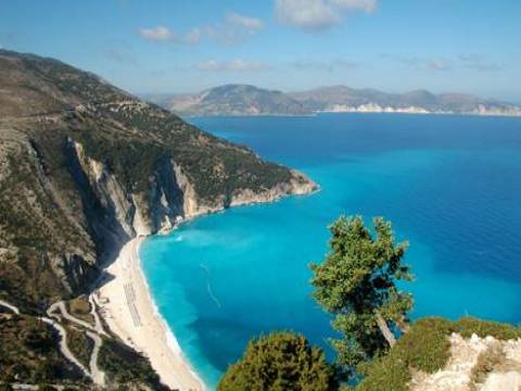  Yunanistan'ın Kefalonya Adası'nda 5,9 büyüklüğünde deprem oldu!