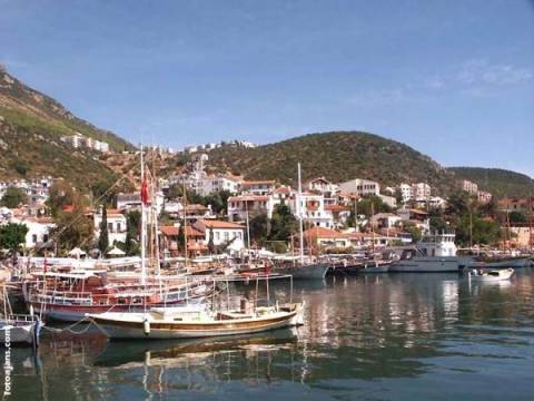 Antalya Kaş'ta satılık otel ve arsası! 5 milyon TL'ye!