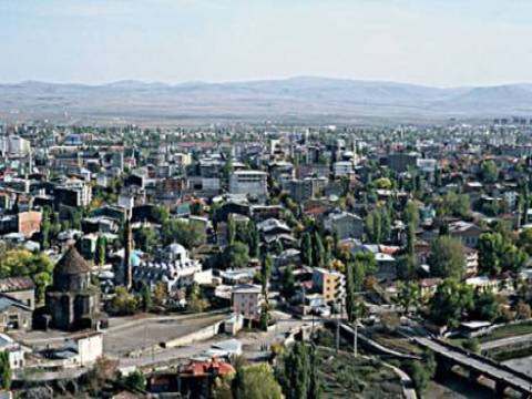  Kars'ta belediye yatırımlarına devam ediliyor!