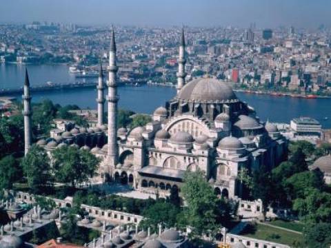 İstanbul’da Mayıs-Ekim arasındaki turizm rezervasyonları doldu!
