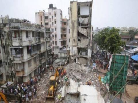 Hindistan'da bir günde iki bina çöktü! 