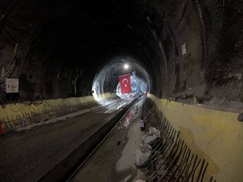 Üsküdar-Sancaktepe metrosunda 16 istasyonun 11'inde kaba inşaat tamam! 