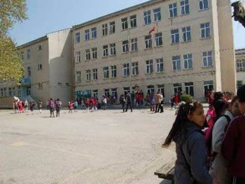  Lapseki Plevne Ortaokulu yıkılacak!
