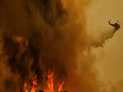  Amerika’daki orman yangını 217 evi tehdit ediyor!