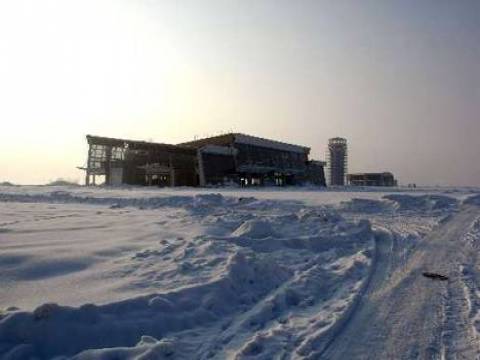 Hakkari Yüksekova Havaalanı inşaatı eksi 25 derecede devam ediyor!