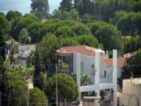 Halis Toprak'ın malikanesi tatil köyü mü oluyor?