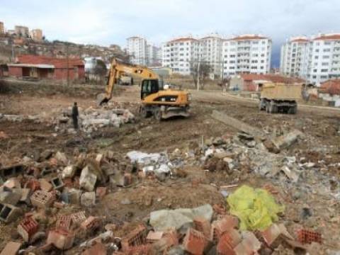  Karapınar Vadisi Kentsel Dönüşüm Projesi'nde yıkımlar sürüyor!