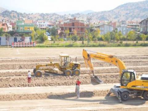 Dikili Erdal İnönü Stadı spor kulüplerinin hizmetine kazandırılacak!