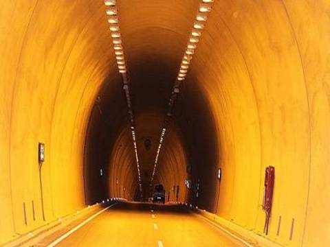  Silifke Boğsak Tüneli trafiğe açıldı!