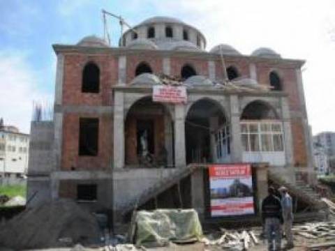 Sakarya'da inşaatı bitmeyen cami satışa çıkarıldı!