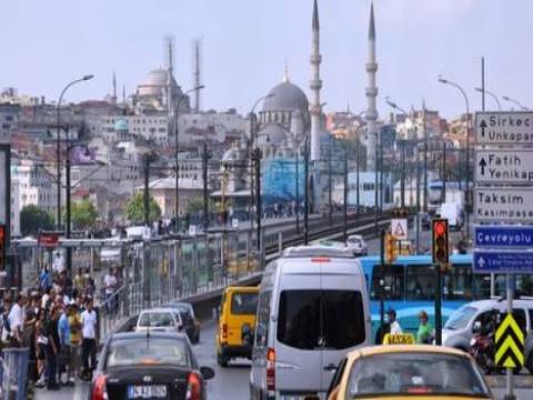 Yarın İstanbul'da hangi yollar trafiğe kapatılacak?